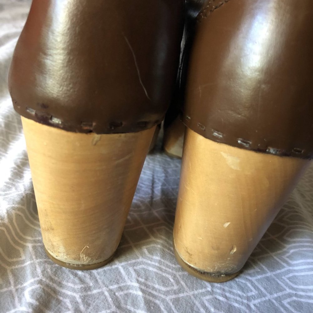 Swedish Hasbeens Brown Leather Lace-Up Platform Clog Boots with Tan Wood Soles - Picture 13 of 16